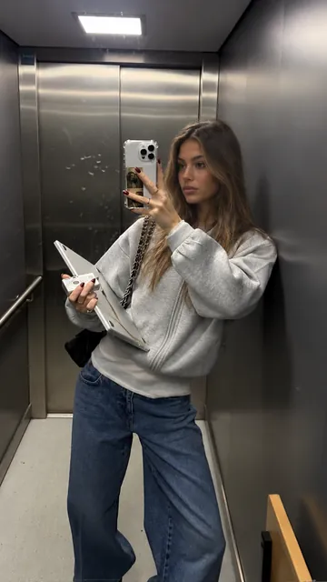 Elevator mirror selfie